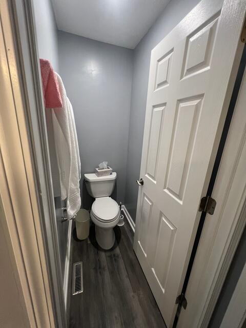 Navy vanity bath — photo 4