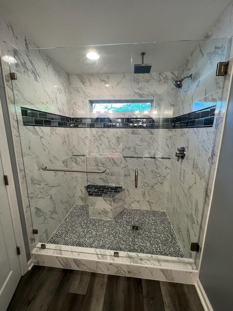 Navy vanity bath — photo 8