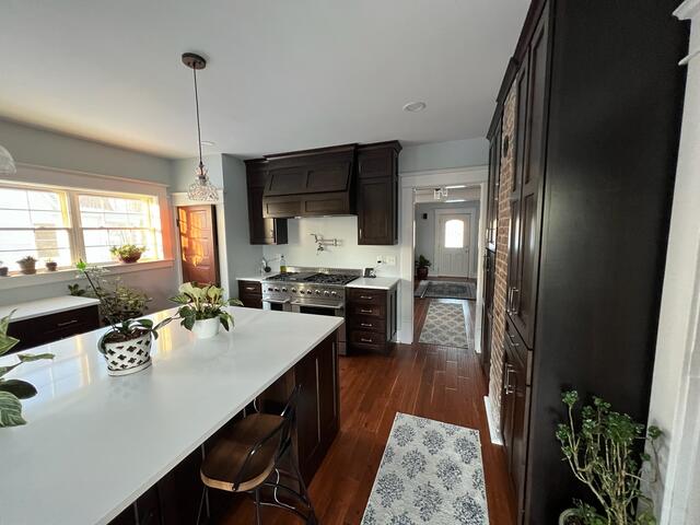 Espresso & white kitchen — photo 2