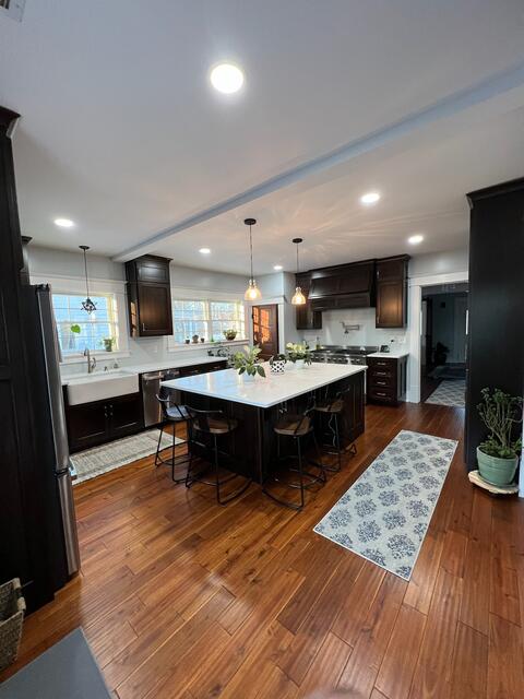 Espresso & white kitchen — photo 4