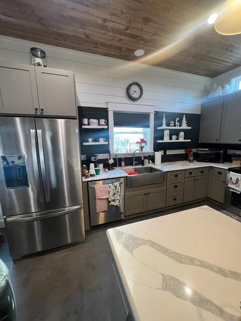 Modern farmhouse kitchen — photo 9