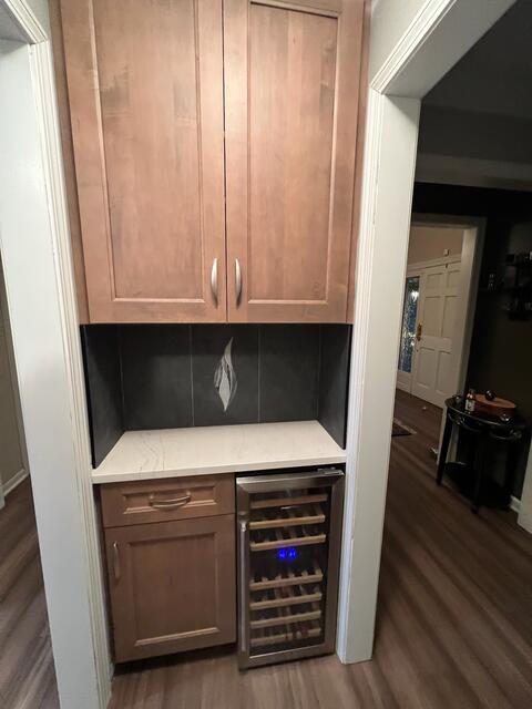 Warm maple kitchen — photo 2