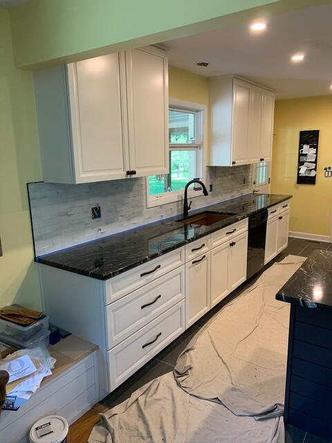Navy island kitchen — photo 1
