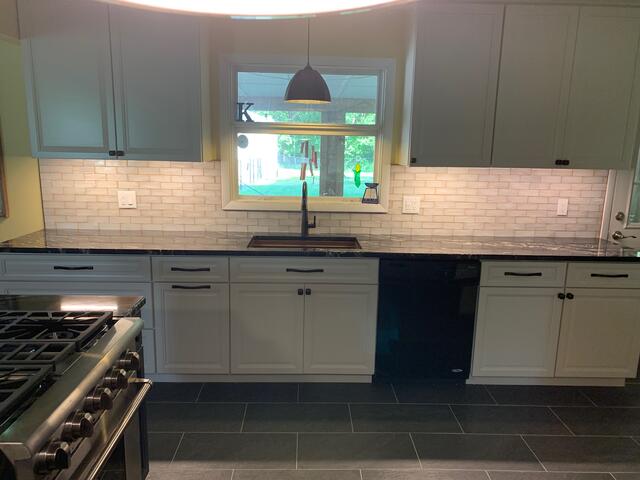 Navy island kitchen — photo 11