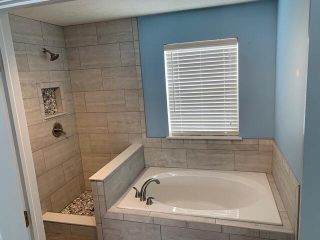 Classic white kitchen — photo 1